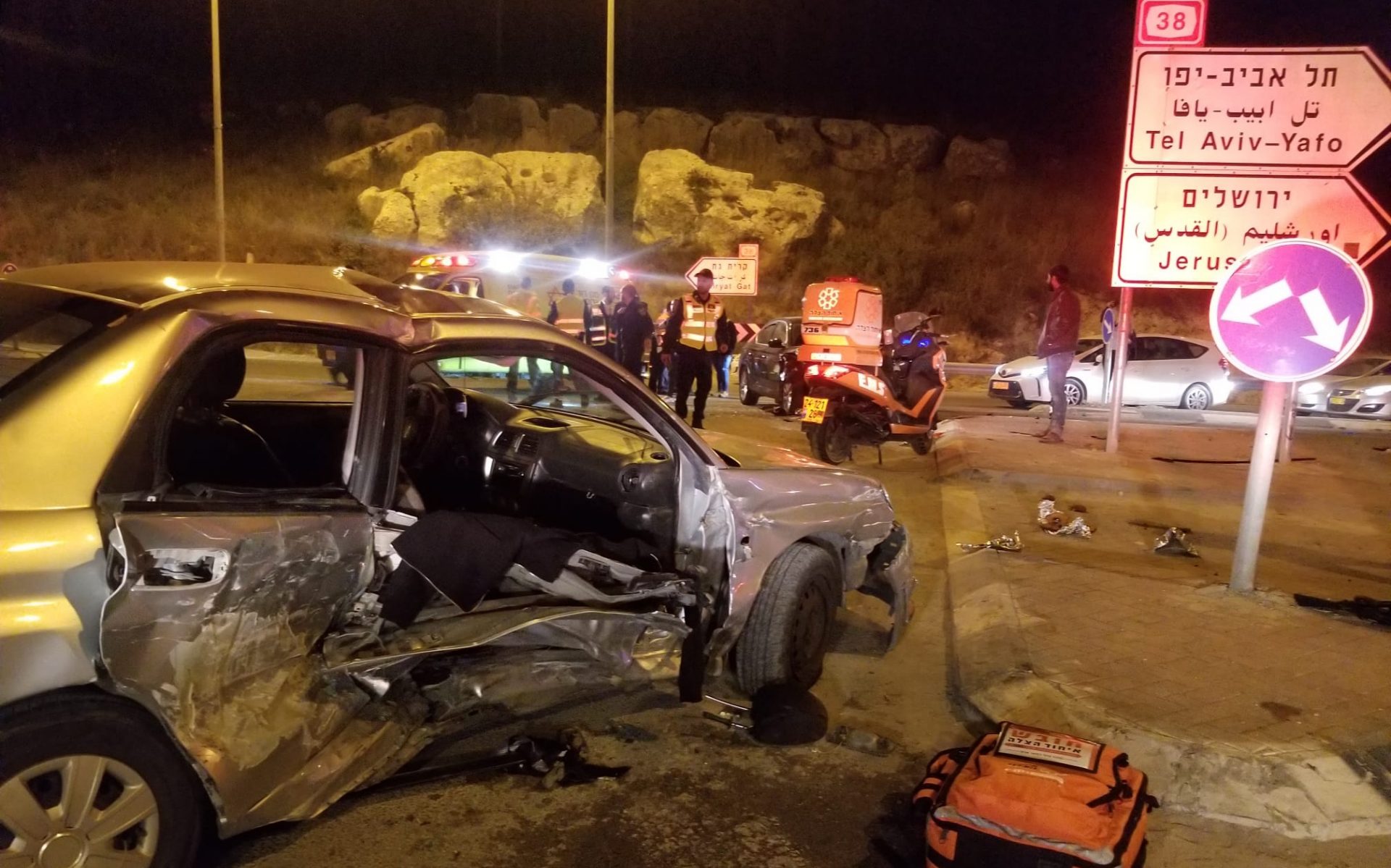 מזירת התאונה בכניסה לרמת בית שמש - צילום: דוברות איחוד הצלה