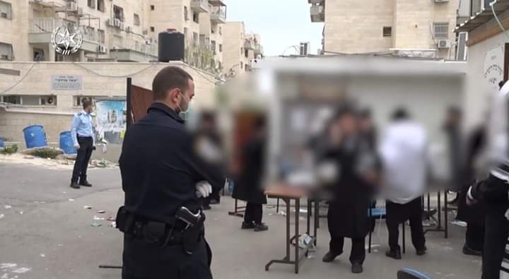 האכיפה בצל הקורונה בשכונות החרדיות בבית שמש (צילום: דוברות המשטרה)