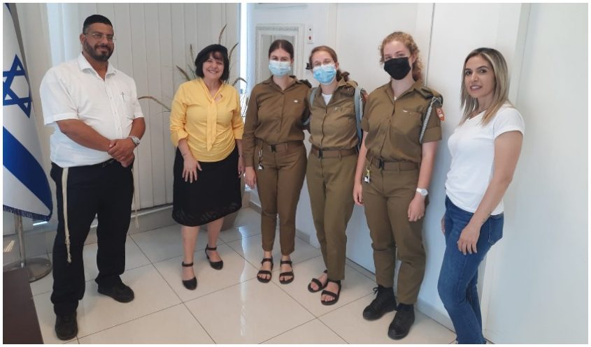 המורות החדשות מצה"ל שהצטרפו למערך החינוך בעיר (צילום: דוברות עיריית בית שמש)